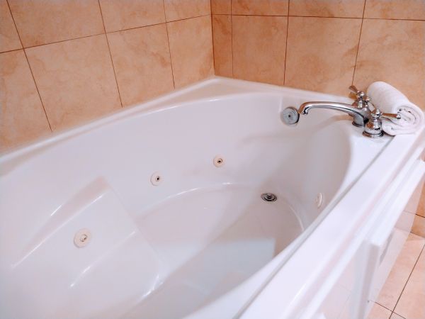 Jetted Tub Replacement in Carlisle